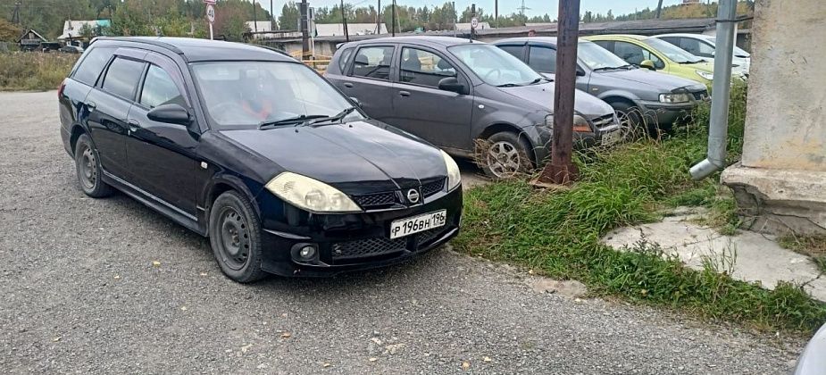 На Рудничном в иномарку врезались и скрылись 