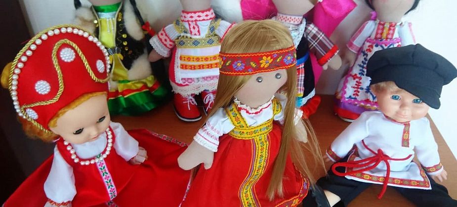 «Мы живем семьей единой!»: музыкально-познавательная программа в детском саду № 8