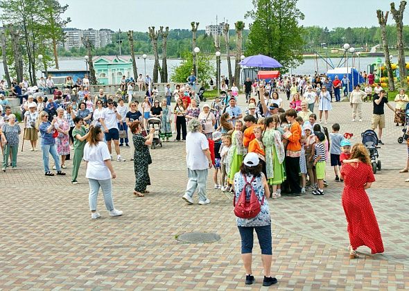 Празднование Дня России в Краснотурьинске перенесли во Дворец культуры из-за дождя