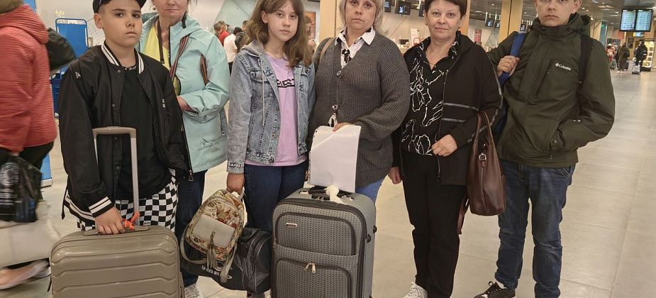 Областные власти предоставили путевки на отдых 80 детям из пострадавших от пожара муниципалитетов