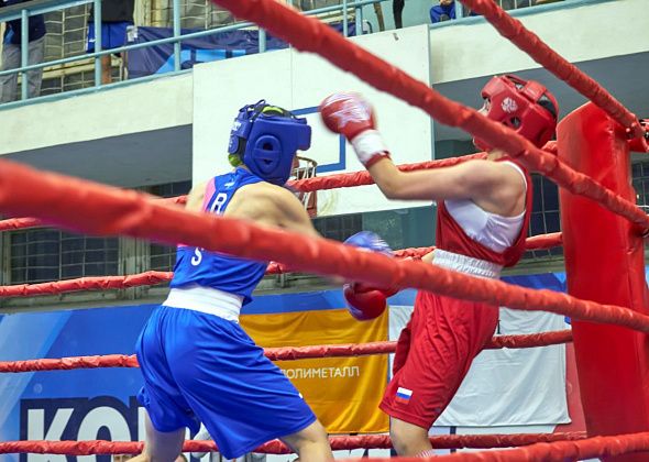В Краснотурьинске прошел финал чемпионата по боксу среди девушек и женщин