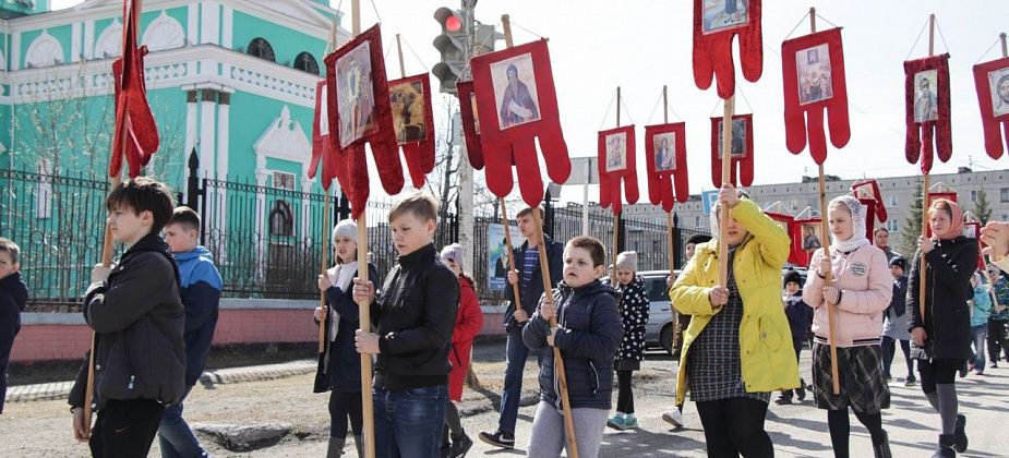 Крестным ходом пройдут дети и родители