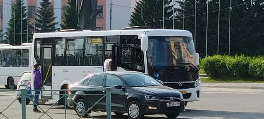 «Страшно за пассажиров». Женщина травмировалась в «сотке»