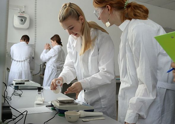 В Краснотурьинске прошел финал хакатона для будущих фармацевтов