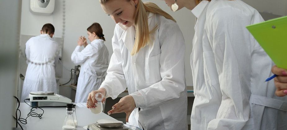 В Краснотурьинске прошел финал хакатона для будущих фармацевтов