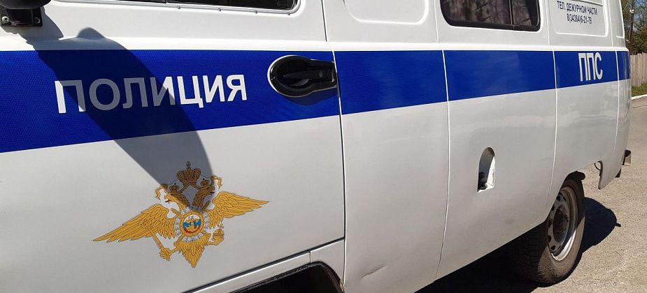 При задержании мужчина упал и получил ссадины. Его арестовали на 12 суток