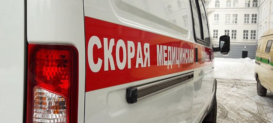 Краснотурьинец получил ожоги, пытаясь затоптать пожар у соседа
