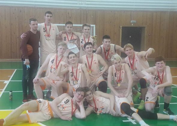 Краснотурьинские баскетболисты заняли первое и второе место в школьной лиге по баскетболу
