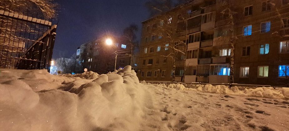 На чистые и нескользкие дороги в центре власти закладывают 15 миллионов рублей