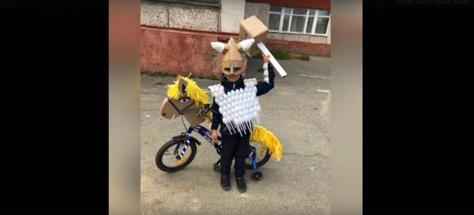 В Краснотурьинске в онлайне проходит конкурс-парад велосипедов "Мой волшебный экипаж"