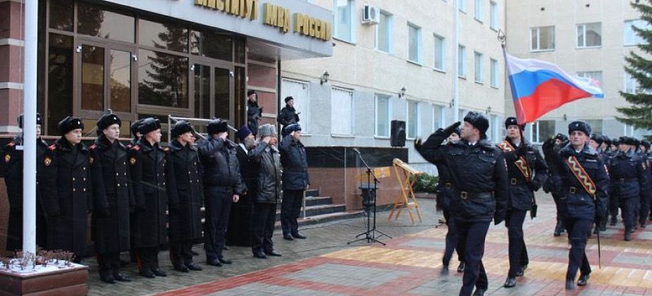 Краснотурьинских выпускников приглашают бесплатно стать полицейскими