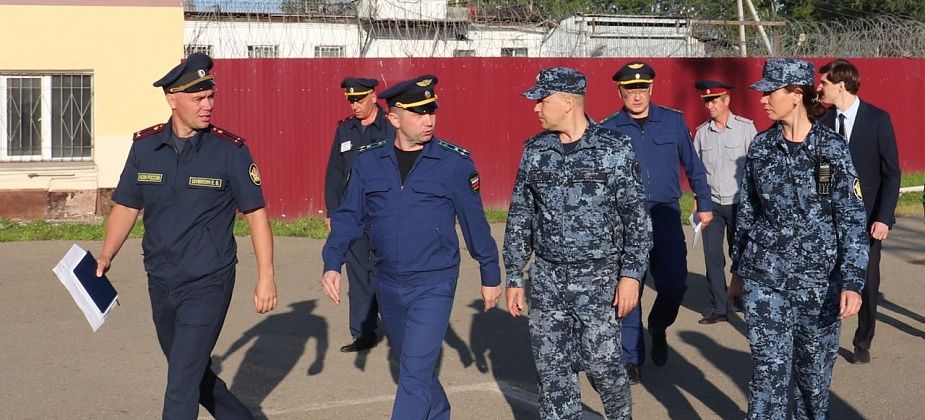 Прокуроры посетили ИК-16 в Краснотурьинске