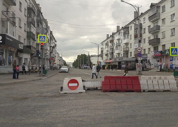 Дорогу возле мини-рынка перекрыли для ремонта