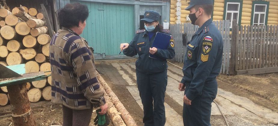 В коллективных садах и поселках начали проводить противопожарные рейды