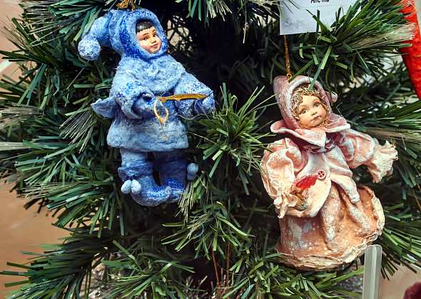 В детской библиотеке работает выставка ватных игрушек