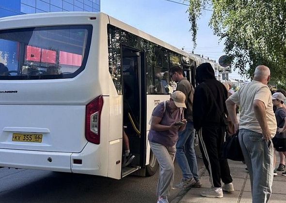 Пассажиры пожаловались на сломавшийся автобус сотого маршрута