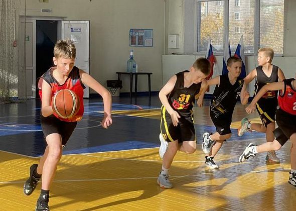 Юные краснотурьинцы победили в турнире по баскетболу «Кубок осени» в Серове