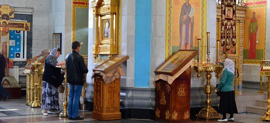 Православные горожане собрали для беженцев ЛНР и ДНР более 40 тысяч рублей