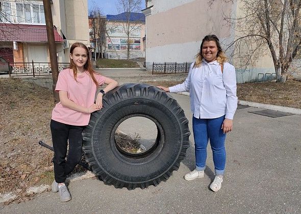 На массовую зарядку в Краснотурьинске пришли только две школьницы
