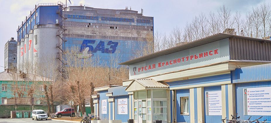 Следом за "Газпромом" и "СИБУРом" на вахтовый режим переходит и БАЗ
