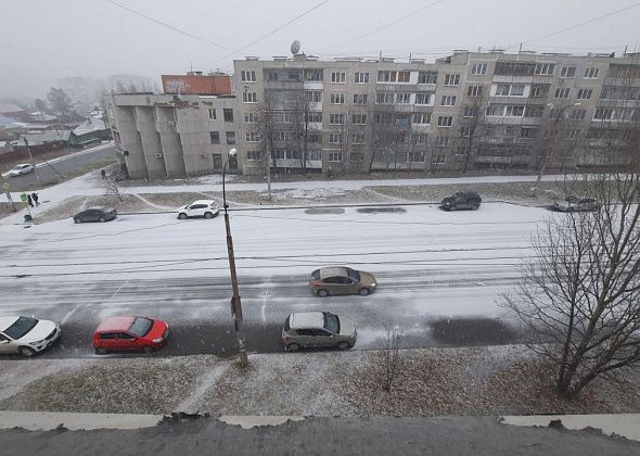 В Краснотурьинске выпал снег. В кювет уже улетела «ГАЗель»