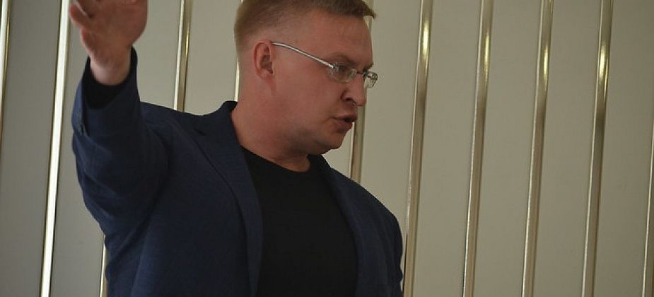 Главврач Мальков рассказал, что мешает развитию медицины в городе