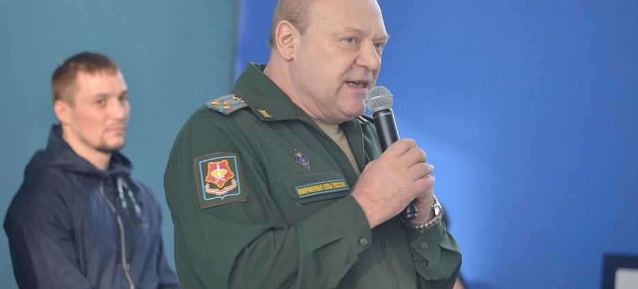 Мэр Краснотурьинска выразил соболезнования в связи с гибелью военкома Сергея Чекасина