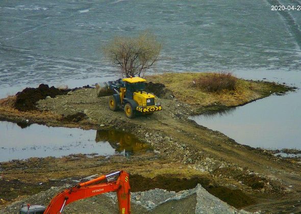 К островку в Заречном районе уже соорудили насыпь. Здесь будет смотровая площадка.
