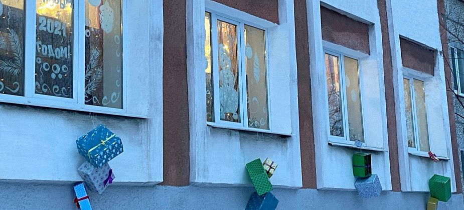 Окна краснотурьинских библиотек участвуют во всероссийском флэшмобе
