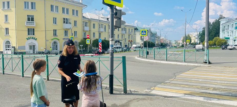 ГИБДД провела акцию у пешеходного перехода в центре Краснотурьинска