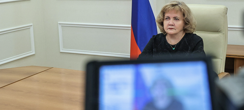 В ЗакСобрании оценили вклад «серебряных» волонтеров Среднего Урала в поддержку гражданских инициатив