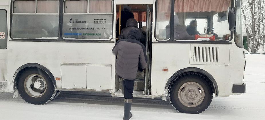 «До каких пор над жителями поселков будут издеваться?»: читательница недовольна работой перевозчика