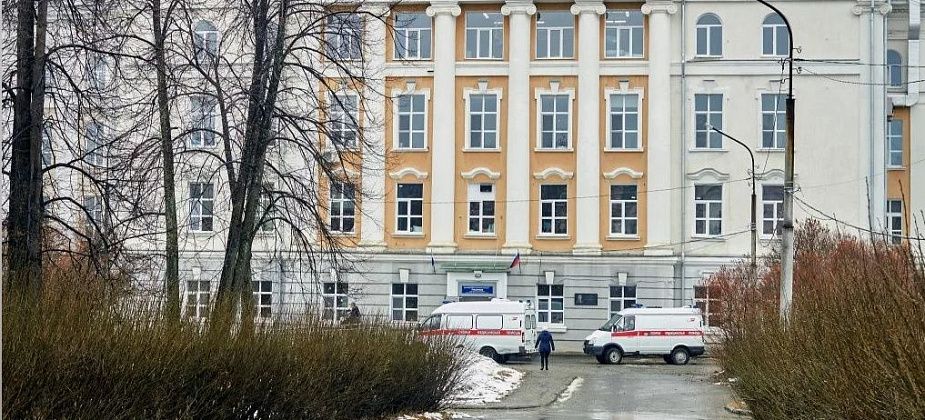 В больницу покупают дорогостоящее оборудование