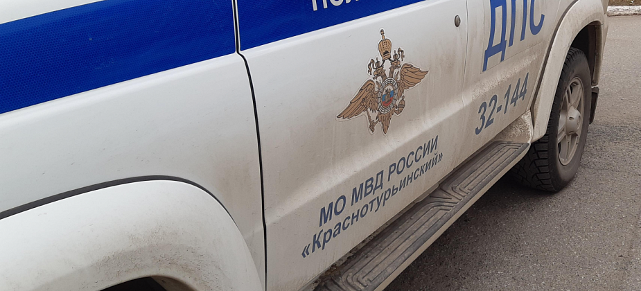 Автомобилисты встали в полукилометровую пробку из-за ДТП в Краснотурьинске