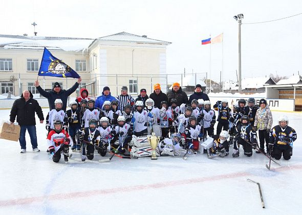 В Воронцовке прошел «Кубок дружбы и социального партнерства» по хоккею с шайбой  
