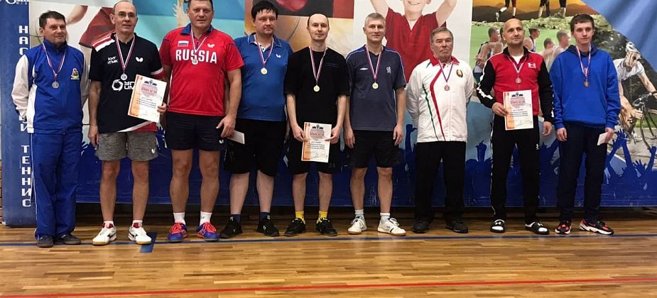 Краснотурьинские теннисисты победили на турнире в Карпинске