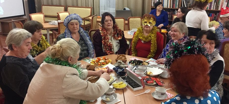 В библиотеке прошел свой "Голубой огонек"
