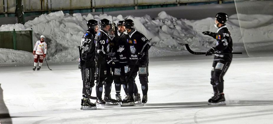 «Маяк» одержал вторую победу подряд в финале Высшей лиги