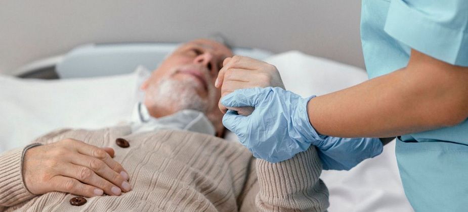 В Краснотурьинске прошли мастер-классы по уходу за тяжелобольными 